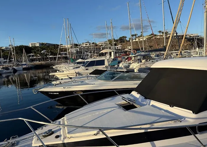Barco Puerto Calero